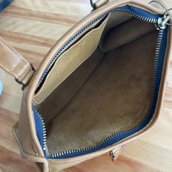 1960s Vintage Coach Putty NYC portfolio bag with handles - Picture 6 of 9